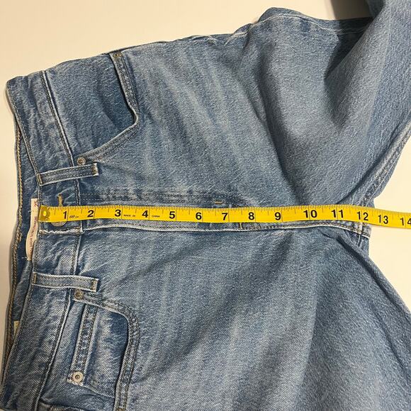 Levis Premium 70s High Rise Slim Straight Womens Jeans Size 25 Short Light Wash - Picture 15 of 15
